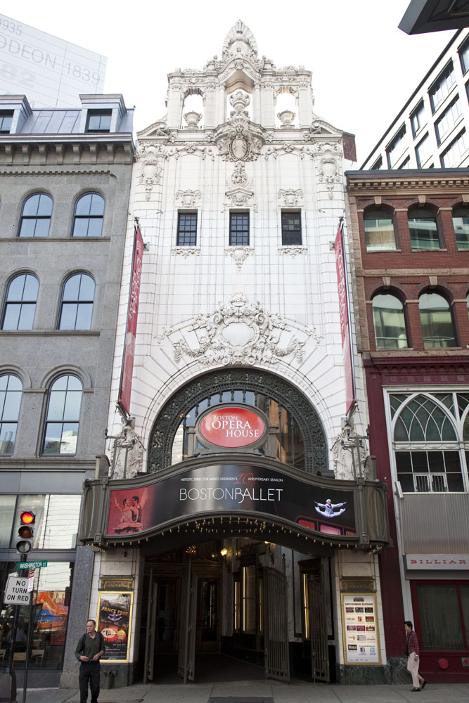 Neighborhood view 16